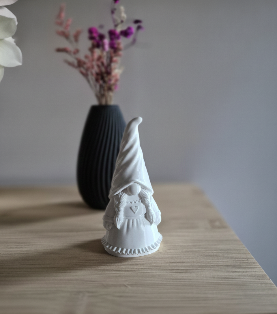 Scandinavische Kabouter Vrouw in PLA Matte Houtskool