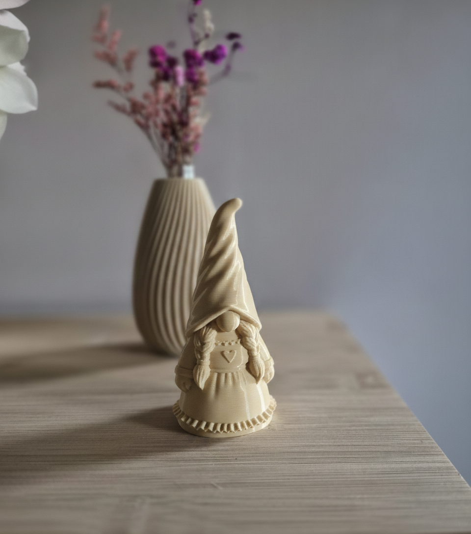 Scandinavische Kabouter Vrouw in PLA Matte Woestijnbeige